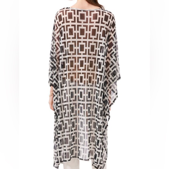 NWOT Nordstrom Black and white geometric high low tunic - Picture 2 of 3